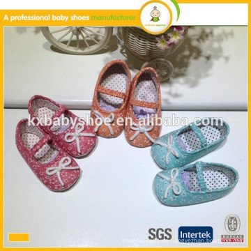 Hersteller in Ningbo weichen Baumwollgewebe Mode Kinder Kleid Schuhe